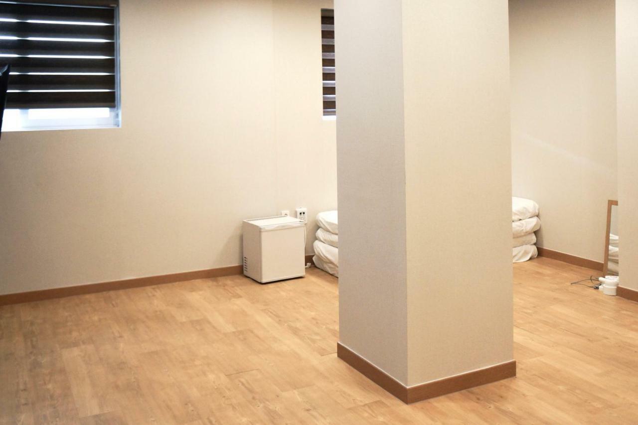 Cioharu Guesthouse Gwanganri Busan Bagian luar foto